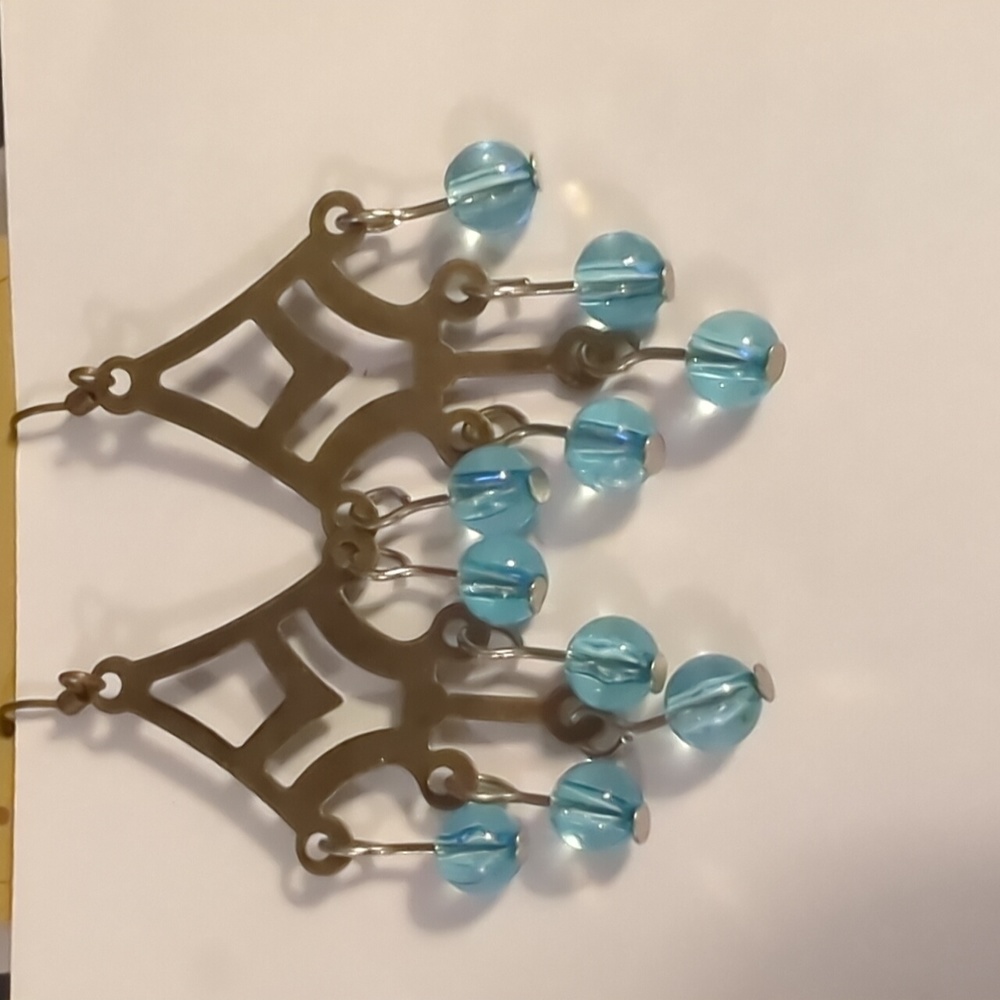 Dangle beaded earrings